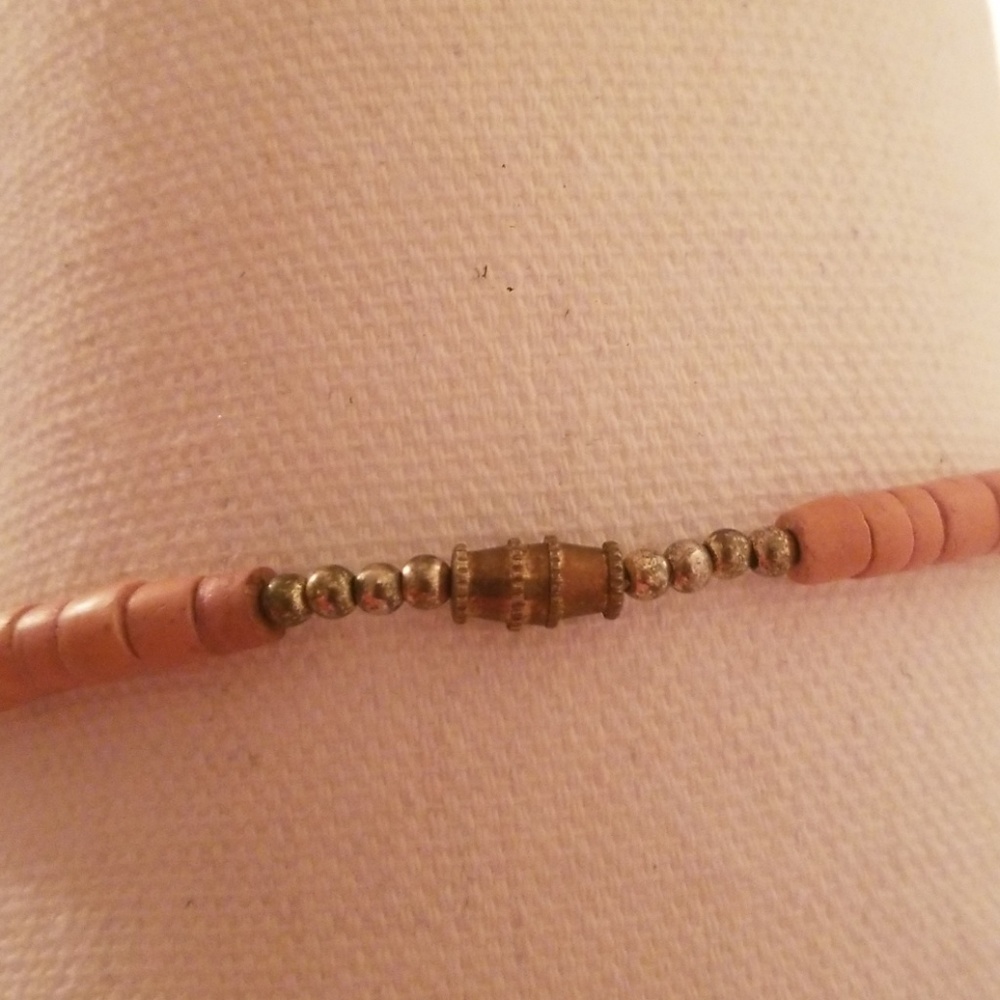 Wooden necklace - Picture 3 of 3
